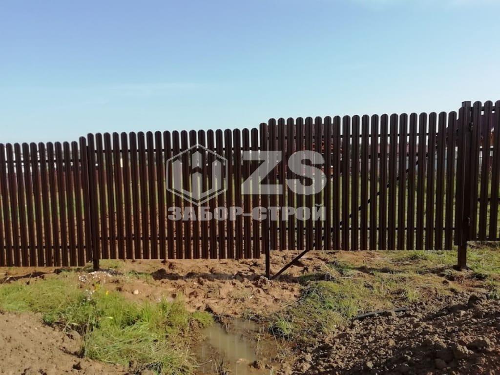 Забор из евроштакетника 56 метров Забор из евроштакетника 56 метров